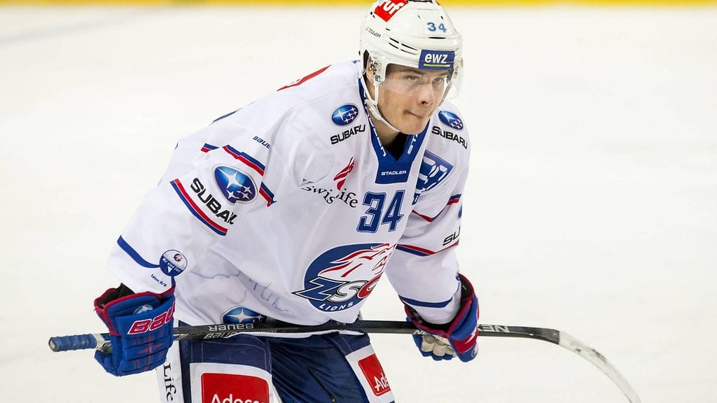 Auston Matthews on loistanut tällä kaudella Sveitsin liigan Zürich Lionsissa.