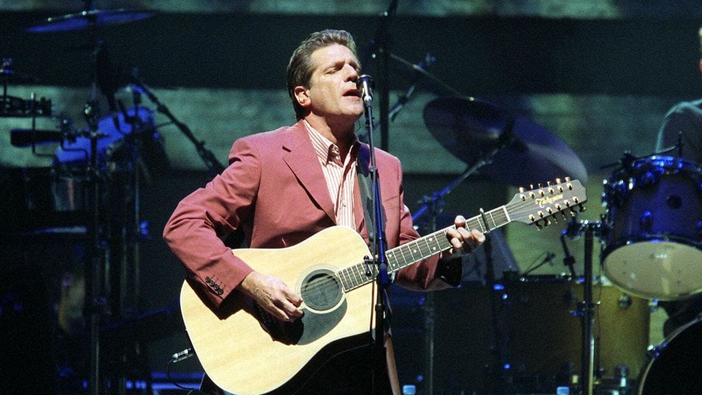 Arkistokuvassa Glen Frey ja Eagles esiintymässä Helsingissä vuonna 2001.