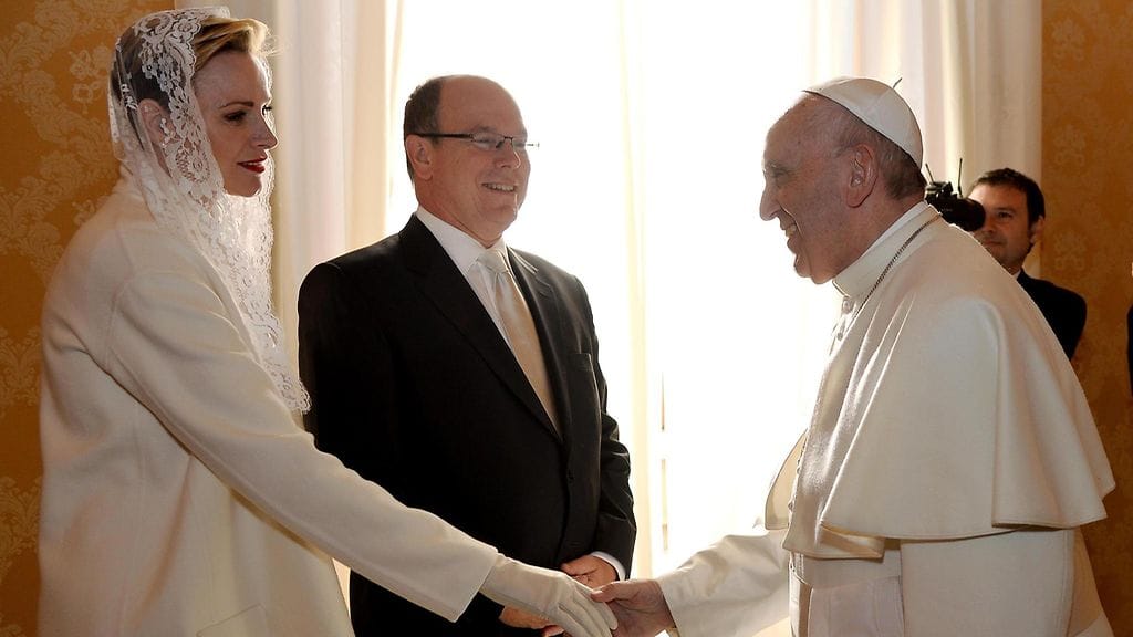 Prinsessa Charlene, prinssi Albert, paavi