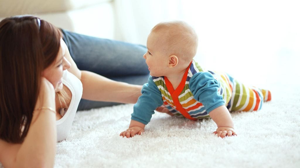 Kokki, henkilökohtainen avustaja, pesula... kotiäidillä on monta tehtävää.