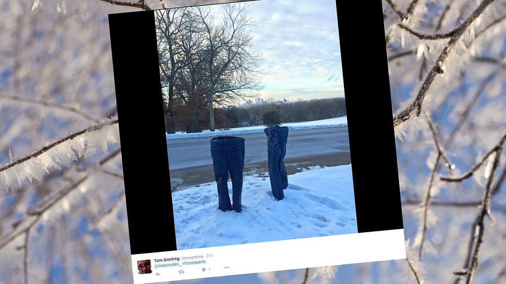 Minnesotalaismies haluaa piristää naapureitaan jäädytettyjen housujen avulla. Kuvakaappus Twitter.