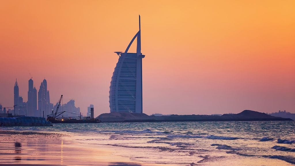 Dubaissa sijaitseva Burj Al Arab on maailman toiseksi korkein hotelli.