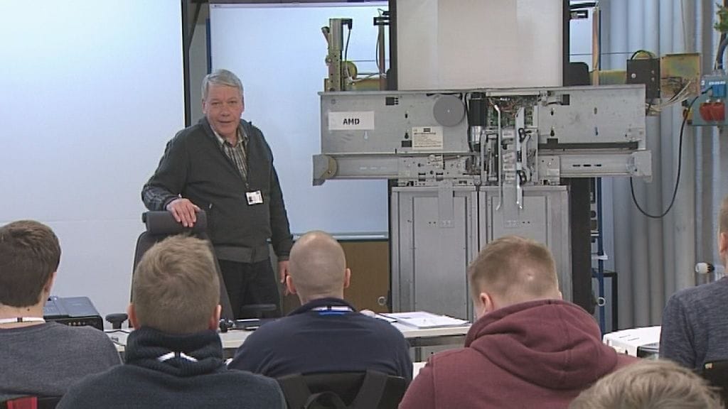 Koneen Teollisuusoppilaitoksella on järjestetty hissiasentajan koulutusta jo vuodesta 1951. Tammikuun puolivälissä käynnistyi oppilaitoksen 65. vuosikurssi.