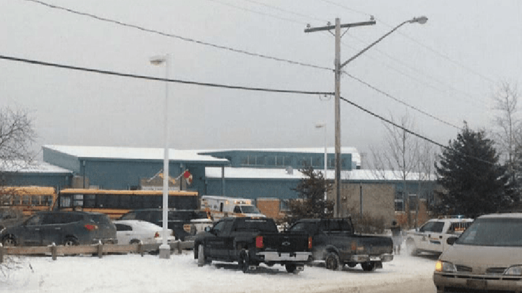 Kanadan La Lochessa tapahtui kouluammuskelu 22.1.2016. Ammuskelussa kuoli neljä ihmistä. Ampuja pidätettiin. APTN:n välittämää kuvaa.