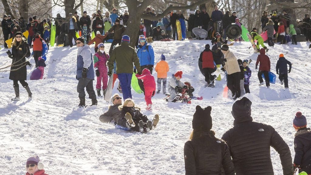 Mäenlaskua Central Parkissa