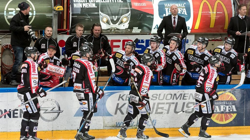 Marko Virtasen luotsaama JYP on kovassa lennossa.