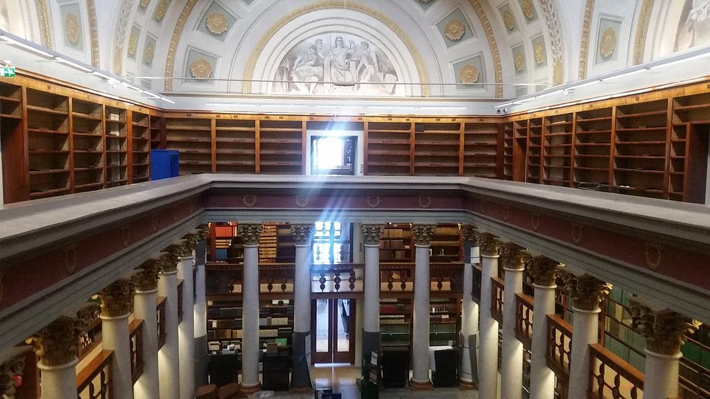 Kansalliskirjasto remontti kirjat kirjasto (1)