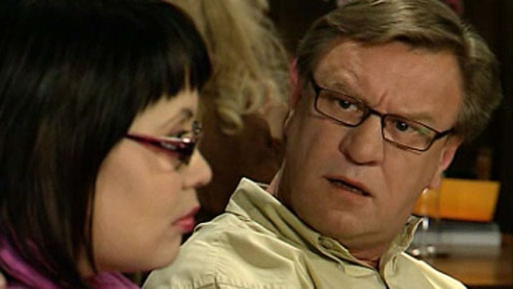 Salatut elämät - Salla Laitela (Hanna Karjalainen) Ismo Laitela (Esko Kovero)