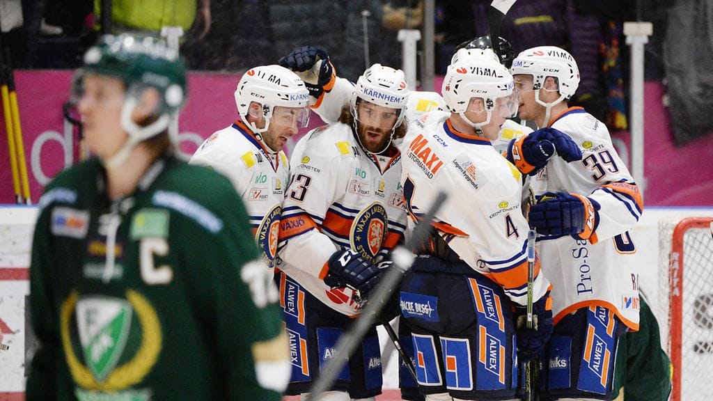 Växjö juhlii Ville Leinon maalia.