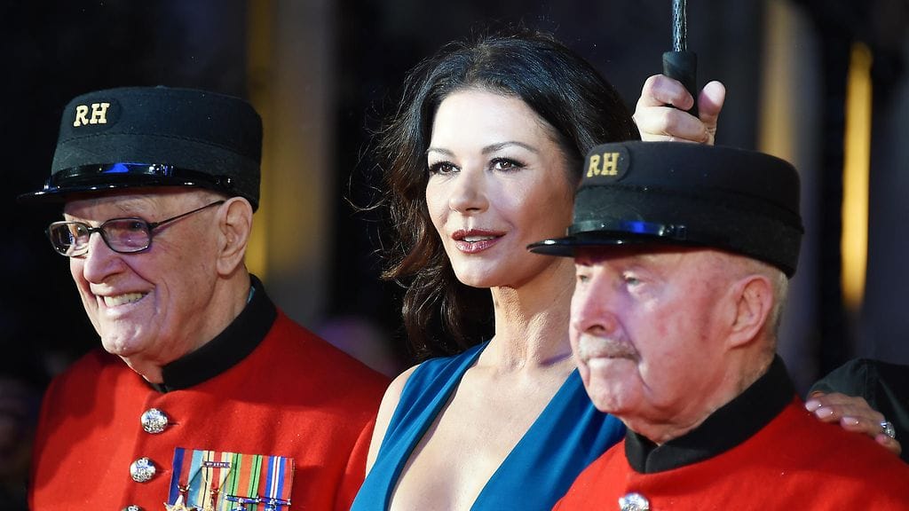 Catherine Zeta-Jones ja veteraaneja