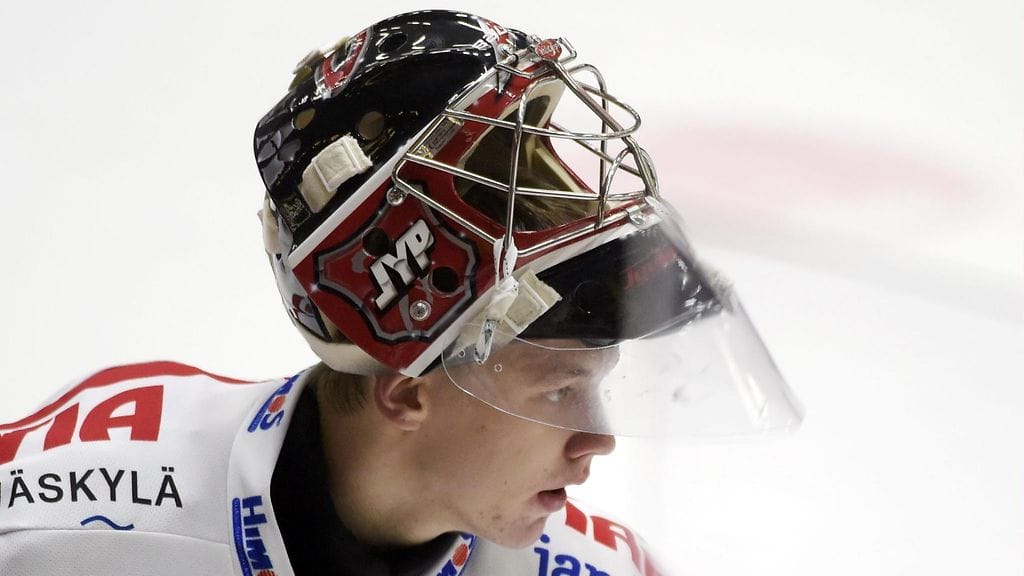 JYPin Veini Vehviläinen kaatoi Kärpät torjunnoillaan.