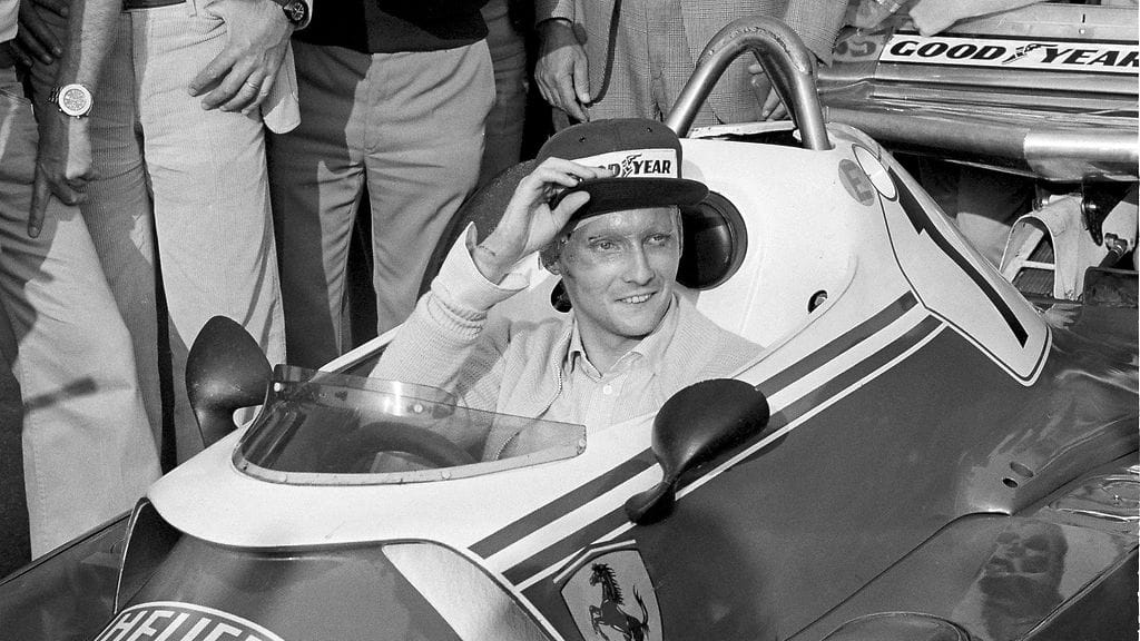 Niki Lauda Ferrarin ratissa vuonna 1976.
