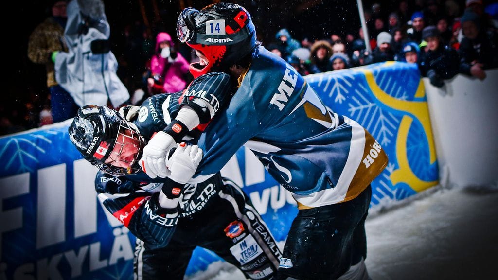 Kyle Croxall ja Fabian Mels alamäkiluistelun MM-sarjan tiettävästi ensimmäisessä nyrkkitappelussa.