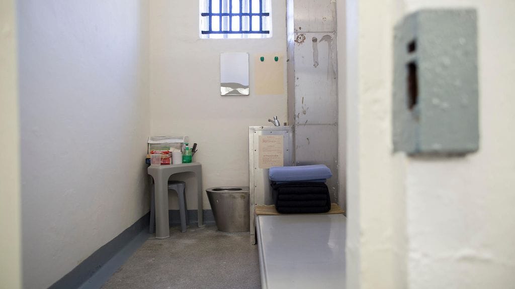 Kiinan vankiloissa viruu paljon syyttömiä. Maan oikeuslaitos on tiukasti kommunistisen puolueen hallussa.