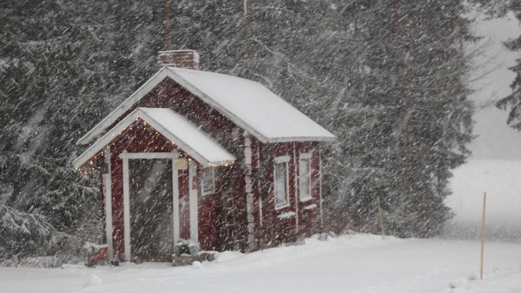 Ylämaalla lunta lumisade sää talvi lukijan kuva