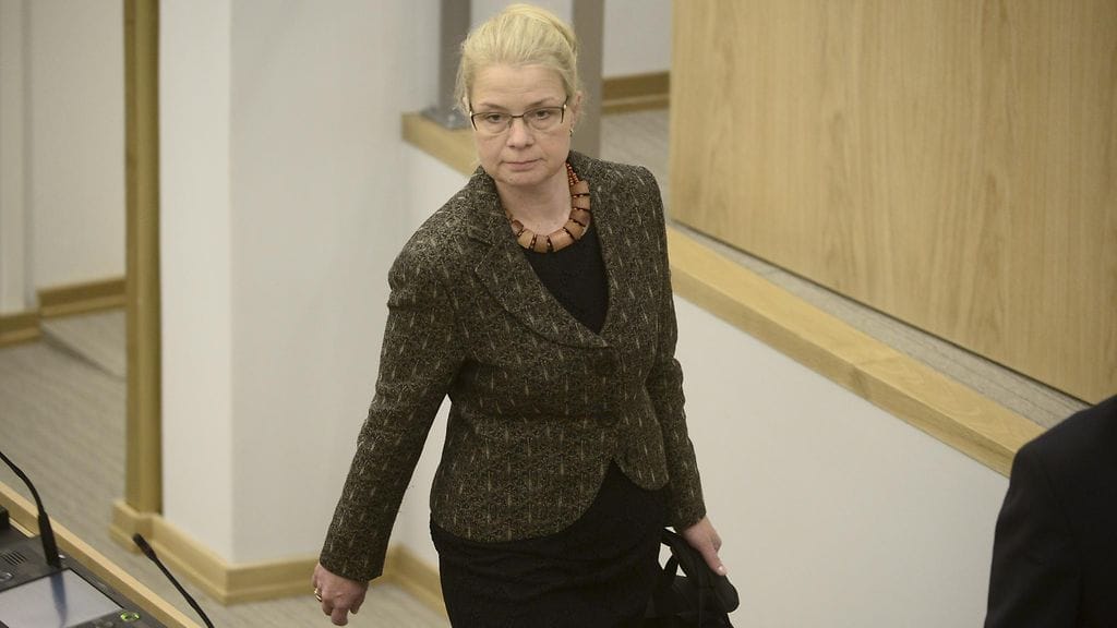 Perussuomalaisten kansanedustaja Leena Meri 12.5.2015 eduskunnan täysistunnossa.