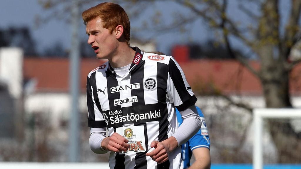 Matej Hradecky pelasi viime kaudella TPS:ssä.