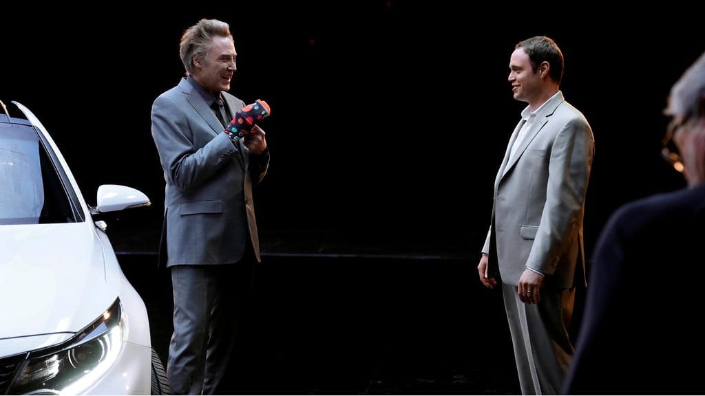 Näyttelijä Christopher Walken Kian Super Bowl -mainoksen kuvauksissa.