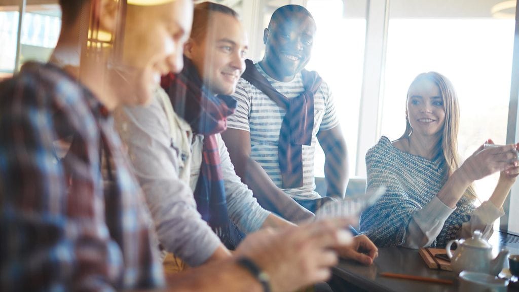 Kaveri keskustelevat