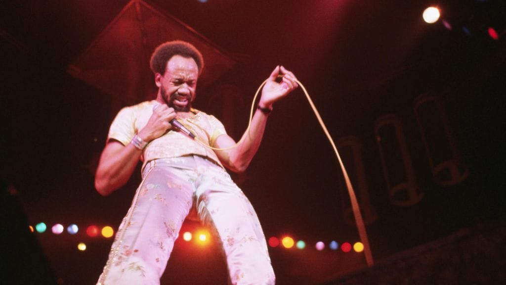 Maurice White lavalla vuonna 1977.