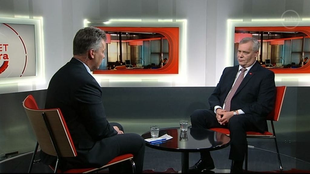 SDP:n puheenjohtaja Antti Rinne pitää Carunan hinnankorotuksia täysin kohtuuttomina ja kannattaa kattoa sähkön siirtohintojen korotuksille.