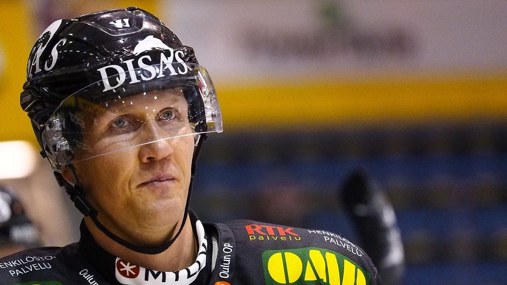 Joni Pitkänen pelaa paluuotteluaan Kuopiossa.