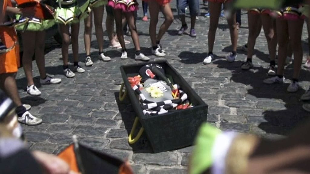 Olinda hyttysen hautajaiset