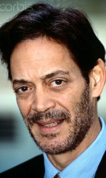 Raul Julia
