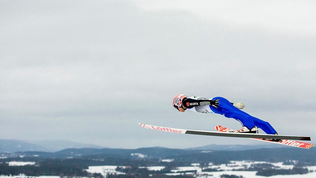 Michael Neumayer Vikersundin lentomäessä vuonna 2015.