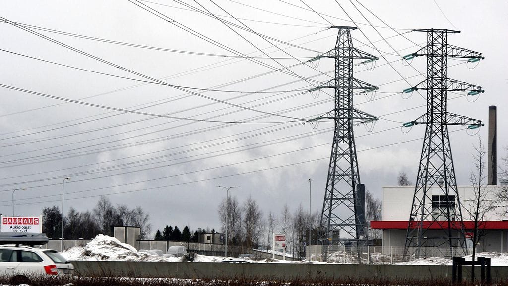 Energiamarkkinavirasto ei vertaile sähköyhtiöiden siirtohintoja, mutta virastossa on huomattu, että osa yhtiöstä ottaa sen irti kuluttajilta, minkä voi.