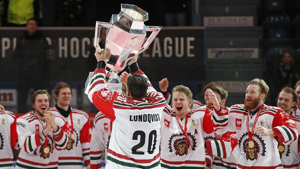 Frölunda-kapteeni Joel Lundqvist pokkasi CHL:n mestaruuspytyn.