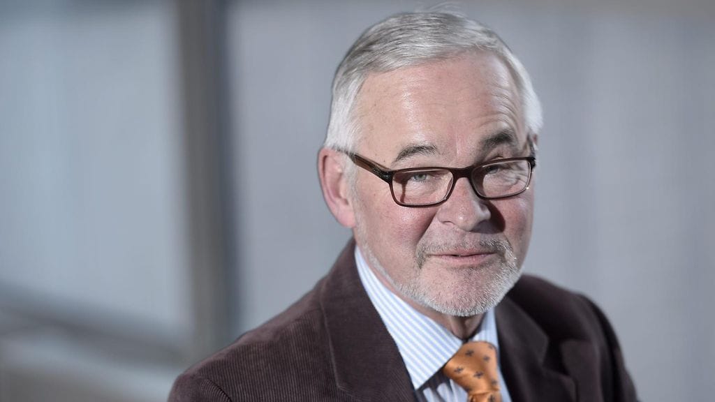 Siviilioikeuden professori Urpo Kangas.