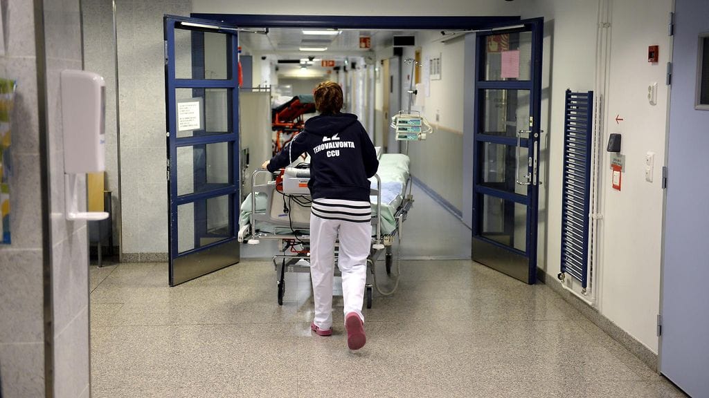 Lappeenrannassa on huolestuttu ikääntyvien hoidosta päivistyksen kiireessä.