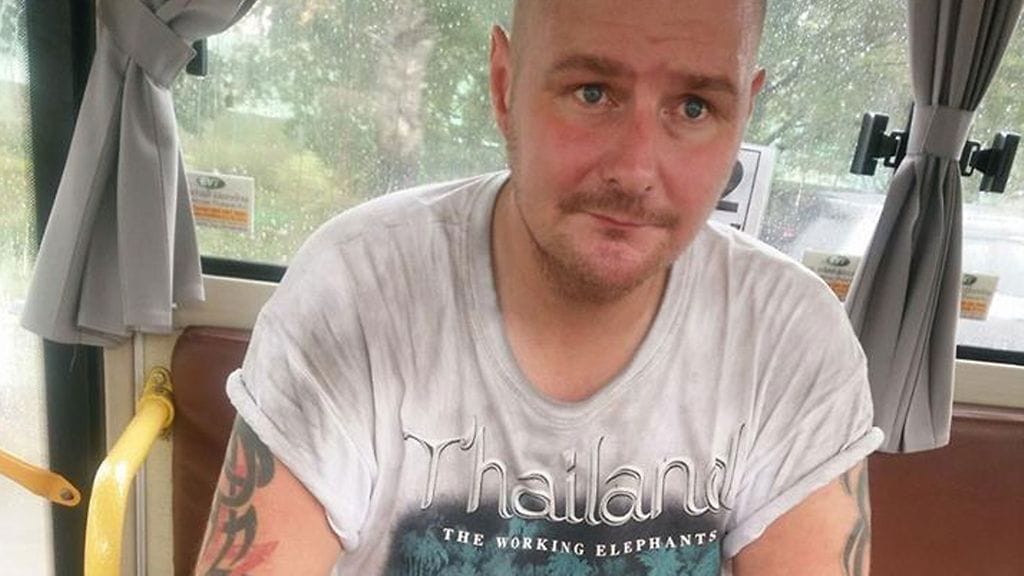 Lasse oli aluksi kadoksissa Thaimaassa usean viikon ajan. Nyt Lassesta tuli tieto, että hän on edelleen Thaimaassa Bangkokin karkotuskeskuksessa.