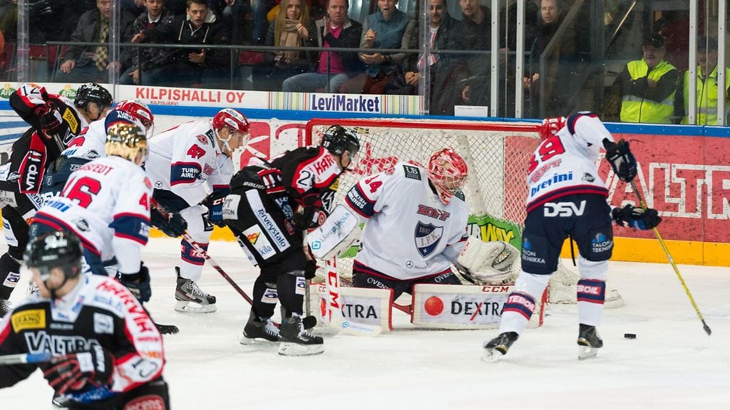 HIFK ja JYP kohtaavat kärkiottelussa Helsingissä.