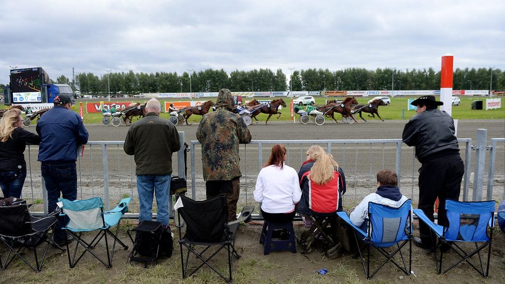 Joensuun ravirata isännöi viikon ensimmäistä Toto4-kierrosta.