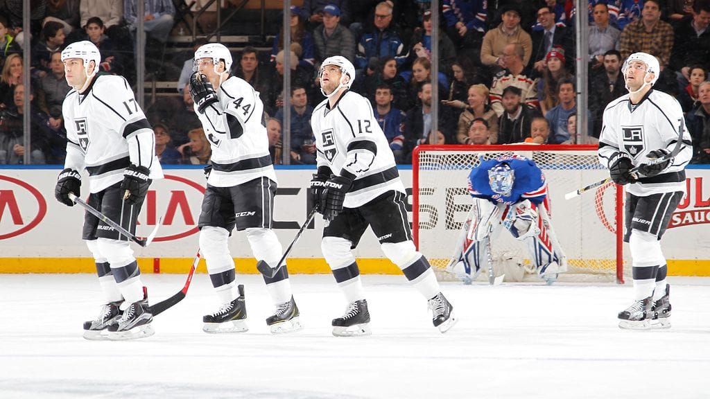 Antti Raanta surkuttelee, Kings juhlii