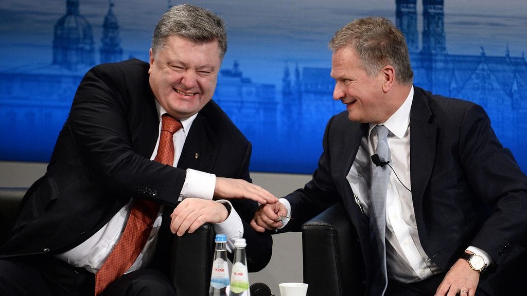 Ukrainan presidentti Petro Poroshenko tapasi myös Suomen tasavallan presidentin Sauli Niinistön Munchenin turvallisuuskonferenssissa.