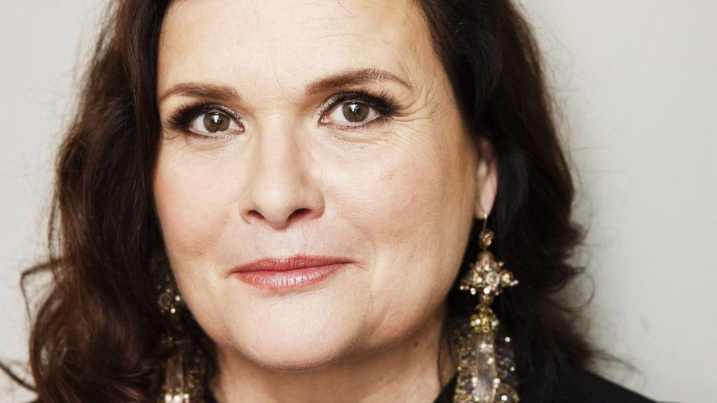 Laila Snellmann on innostunut muistelemaan nuoruuttaan Instagramissa.