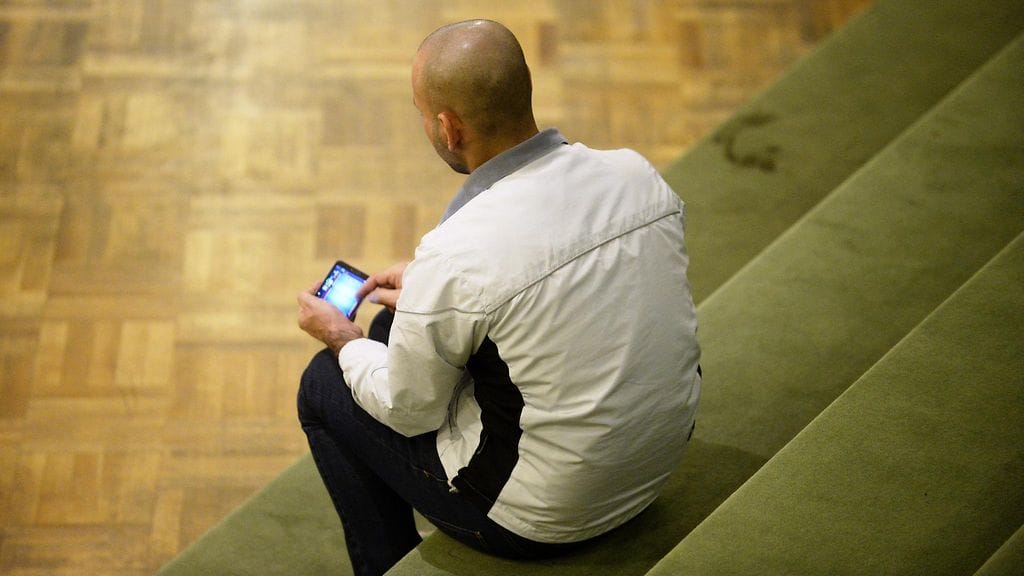 Suomessa tehdään oikeushammaslääketieteellisiä tutkimuksia turvapaikanhakijoille, joiden alaikäisyyttä viranomaiset epäilevät.  Kuvituskuva.