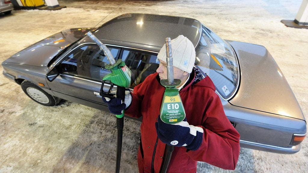 Mobiililaitteella maksaminen onnistuu toistaiseksi HOK Elannon alueen muutamassa toimipisteessä.