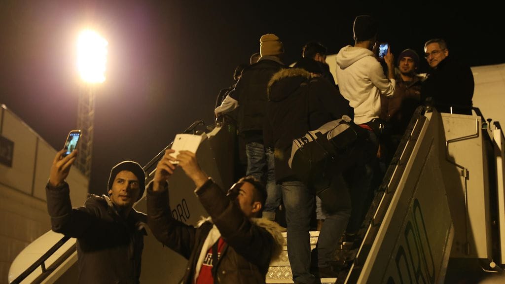 palautuslento lähdössä Helsinki-Vantaalta.