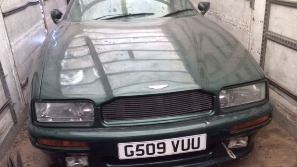 astonmartin_lato2