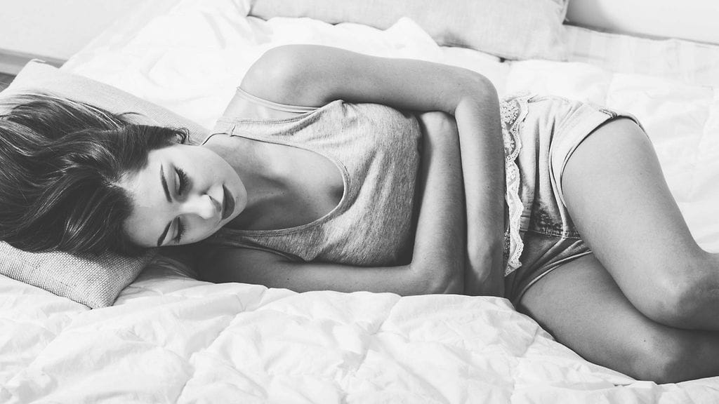 Pitkät kuukautiset? Voit kokeilla lyhentää niiden kestoa myös itse.