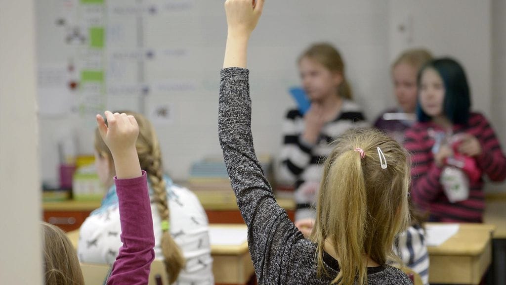 Tutkimuksien mukaan menestyneitä lapsia yhdistävät samankaltaiset vanhemmat.