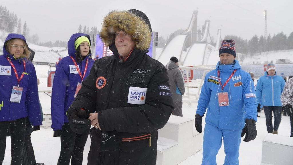 Presidentti Sauli Niinistö Lahden hiihtostadionilla sunnuntaina.