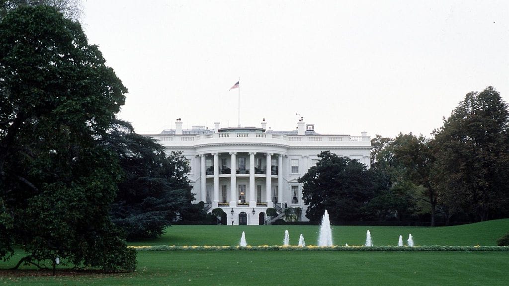 Edes näin komean talon varustukseen ei kuulu aukottomasti toimiva langaton verkko.