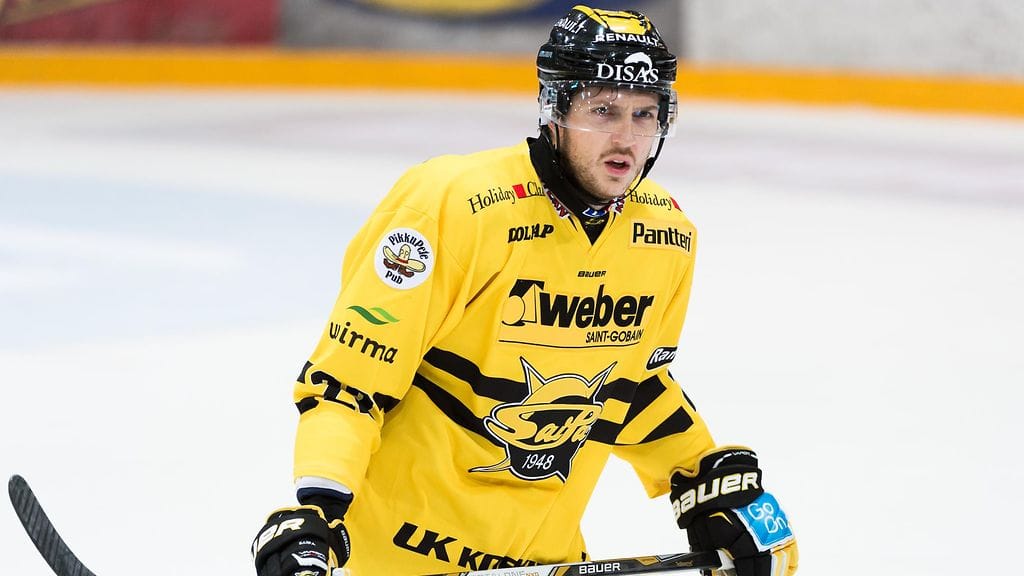 SaiPan Brett Carson komeilee tehotilaston ykkösenä.