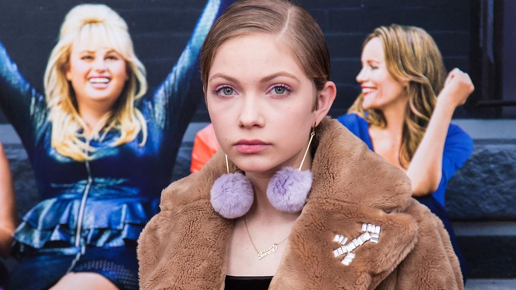 Tavi Gevinson edusti How To Be Single -ensi-illassa – mieleen tulee Twiggy!