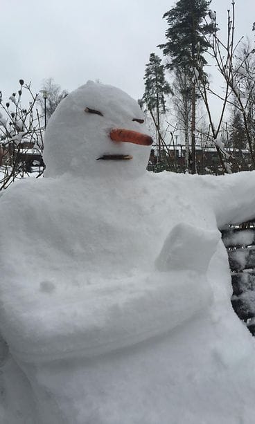 Lumiukko Espoossa 21. helmikuuta 2016. Kuva: Iiro Pylväläinen